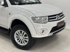 Mitsubishi foto 2