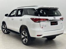 Toyota foto 2