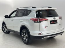 Toyota foto 2