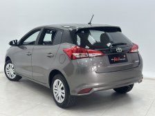 Toyota foto 2