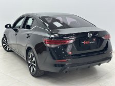 Nissan foto 2