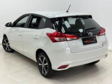 Toyota foto 2