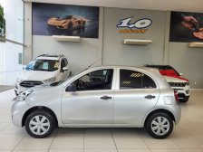 Nissan foto 2