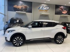 Nissan foto 2