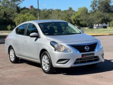 Nissan foto 2