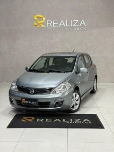Nissan foto 1