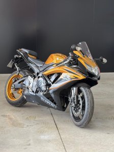Suzuki  foto 1