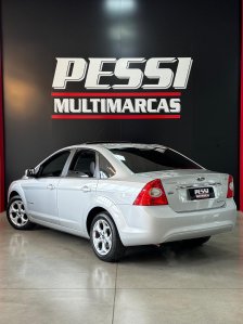 Ford  foto 2