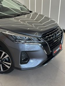 Nissan foto 2