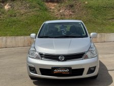 Nissan foto 2