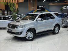 Toyota foto 1